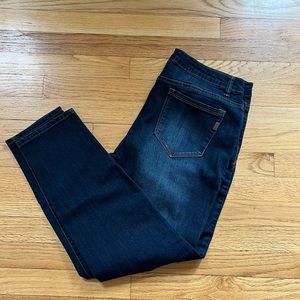 1822 Denim jeans 👖 14 short 16 waist and 27 inseam.